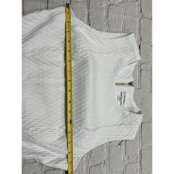 Calvin Klein White Textured Sheath Tank Gold Zipper Stretch tank 8 A594 - Picture 3 of 3